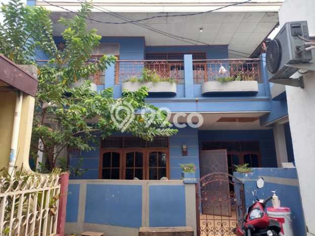 Rumah Elit Modern Tanpa Renovasi di Jatiwaringin Jakarta Timur Rumah Elit Modern Tanpa Renovasi di Jatiwaringin Jakarta Timur