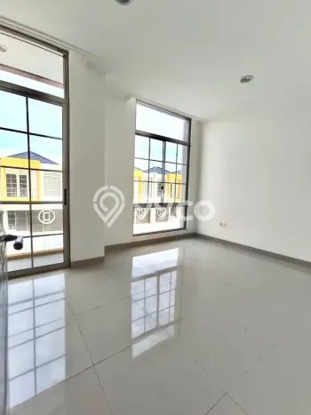 Rumah sewa siap pakai 3 KT di Pantai Indah Kapuk, Jakarta Utara Rumah sewa siap pakai 3 KT di Pantai Indah Kapuk, Jakarta Utara