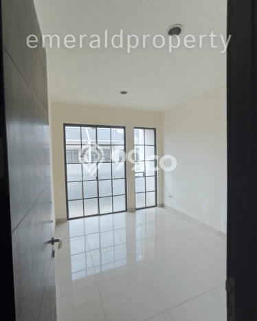 Lokasi terbaik! Rumah siap pakai disewakan di Cipondoh LB 86m2 Lokasi terbaik! Rumah siap pakai disewakan di Cipondoh LB 86m2