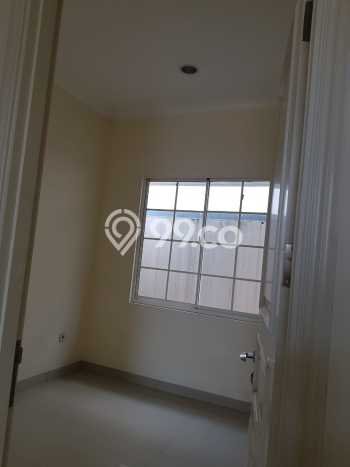 Rumah Modern Cantik 2 KT Bisa Langsung Pindah di Cipondoh Rumah Modern Cantik 2 KT Bisa Langsung Pindah di Cipondoh
