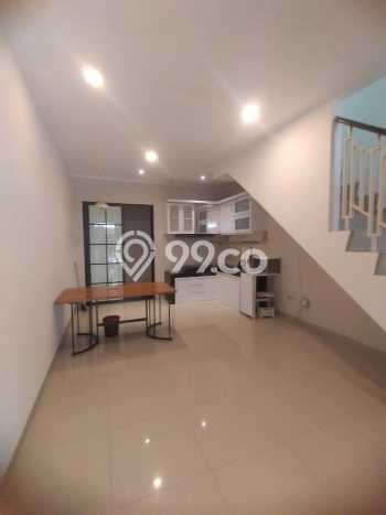 Disewakan Segera Rumah Kondisi Bagus di Kawasan Tangerang, Tangerang Disewakan Segera Rumah Kondisi Bagus di Kawasan Tangerang, Tangerang