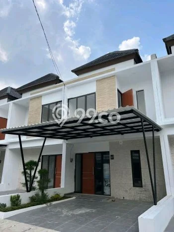 Dijual Hunian Rumah Terawat 3 Kamar di Harjamukti, Depok Dijual Hunian Rumah Terawat 3 Kamar di Harjamukti, Depok
