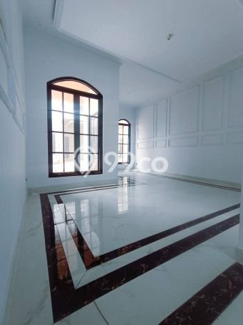 Hunian Mewah Dijual LT 225m2 di Tapos, Depok Hunian Mewah Dijual LT 225m2 di Tapos, Depok