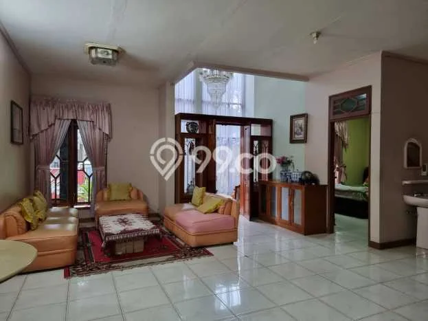Rumah Elit Modern Tanpa Renovasi di Cipanas Bogor Rumah Elit Modern Tanpa Renovasi di Cipanas Bogor