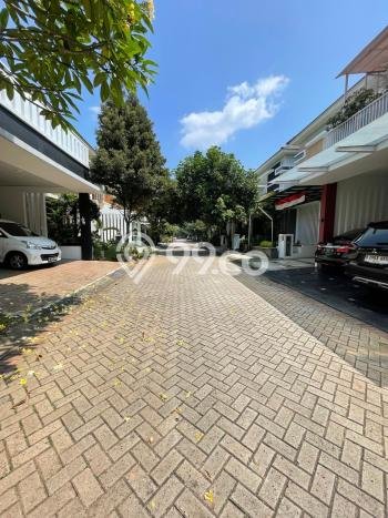 Jual Rumah Luas Megah Dengan View Eksklusif di Bintaro, Tangerang Selatan Jual Rumah Luas Megah Dengan View Eksklusif di Bintaro, Tangerang Selatan