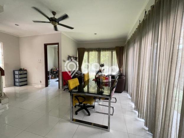 Jual Rumah Luas Megah Dengan View Eksklusif di Bintaro, Tangerang Selatan Jual Rumah Luas Megah Dengan View Eksklusif di Bintaro, Tangerang Selatan