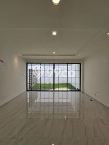 Ready to Use! Luxury House LT 140m2 Desain Elegan di Bintaro Ready to Use! Luxury House LT 140m2 Desain Elegan di Bintaro