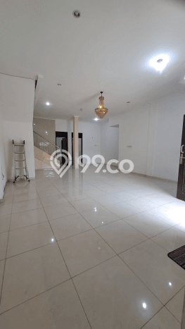 Rumah Luxury Modern Tanpa Renovasi di Rawamangun Jakarta Timur Rumah Luxury Modern Tanpa Renovasi di Rawamangun Jakarta Timur