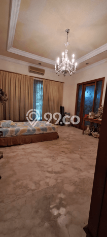 Siap Huni Rumah Mewah 10 Kamar di Tebet Dekat ke Mana Pun Siap Huni Rumah Mewah 10 Kamar di Tebet Dekat ke Mana Pun