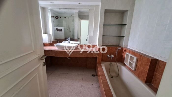 Jual Rumah Luas Megah Dengan View Eksklusif di Lebak Bulus, Jakarta Selatan Jual Rumah Luas Megah Dengan View Eksklusif di Lebak Bulus, Jakarta Selatan