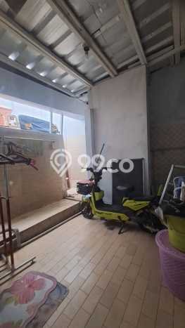 Ready to Use! Premium House LT 210m2 Desain Elegan di Rawamangun Ready to Use! Premium House LT 210m2 Desain Elegan di Rawamangun
