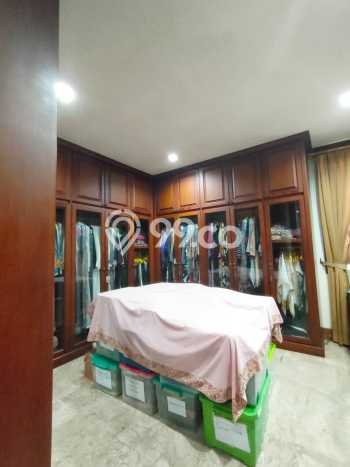 Dijual Rumah Premium dengan Fasilitas Sekitar Komplit di Cipayung, Jakarta Timur Dijual Rumah Premium dengan Fasilitas Sekitar Komplit di Cipayung, Jakarta Timur