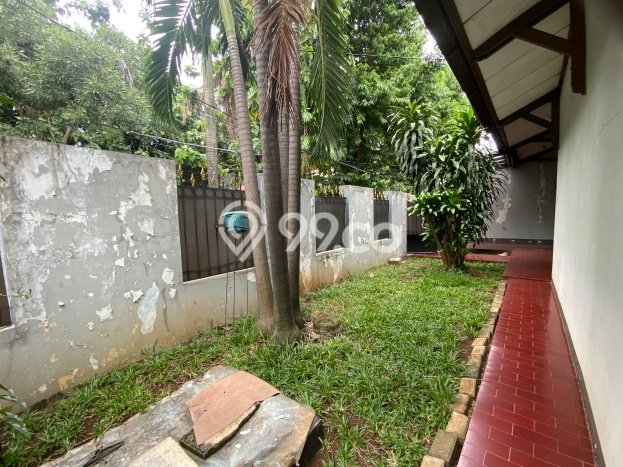 Rumah Eksklusif Dijual LT 270m2 di Tebet, Jakarta Selatan Rumah Eksklusif Dijual LT 270m2 di Tebet, Jakarta Selatan