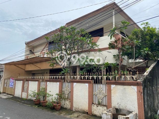 Dijual Rumah Mewah Elegan Dengan View Cantik di Kayu Putih, Jakarta Timur Dijual Rumah Mewah Elegan Dengan View Cantik di Kayu Putih, Jakarta Timur