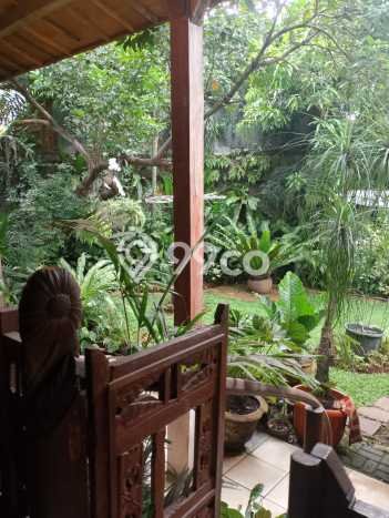 Ready to Use! Premium House LT 935m2 Desain Elegan di Kalibata Ready to Use! Premium House LT 935m2 Desain Elegan di Kalibata