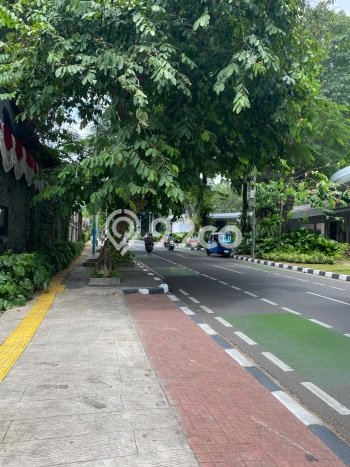 Siap Huni Rumah Mewah 10 Kamar di Tebet Dekat ke Mana Pun Siap Huni Rumah Mewah 10 Kamar di Tebet Dekat ke Mana Pun