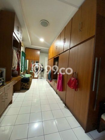 Ready to Use! Luxury House LT 941m2 Desain Elegan di Rawamangun Ready to Use! Luxury House LT 941m2 Desain Elegan di Rawamangun