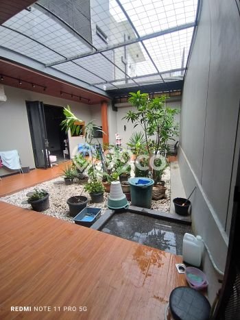 Rumah Luxury Modern Tanpa Renovasi di Joglo Jakarta Barat Rumah Luxury Modern Tanpa Renovasi di Joglo Jakarta Barat