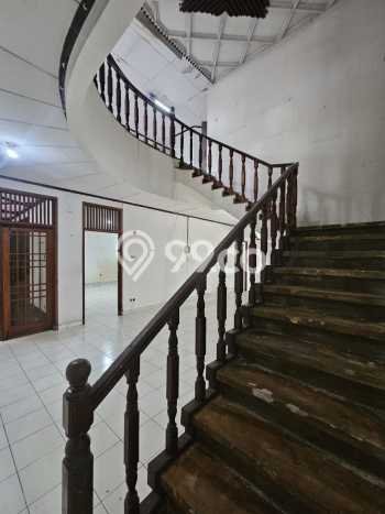 Dijual Rumah Mewah Elegan Dengan View Cantik di Senayan, Jakarta Selatan Dijual Rumah Mewah Elegan Dengan View Cantik di Senayan, Jakarta Selatan