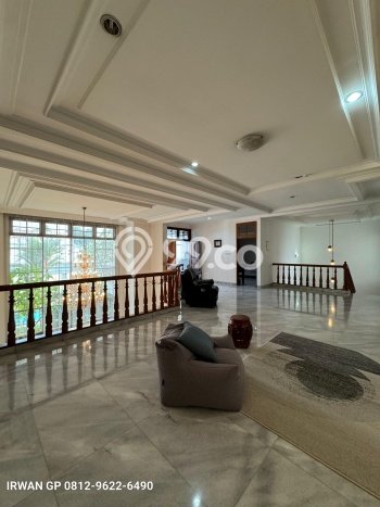 Rumah Luxury Modern Tanpa Renovasi di Ragunan Jakarta Selatan Rumah Luxury Modern Tanpa Renovasi di Ragunan Jakarta Selatan