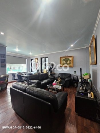 Area Ramai! Kantor Dijual di Menteng untuk Bisnis Luas Bangunan 400m2 Area Ramai! Kantor Dijual di Menteng untuk Bisnis Luas Bangunan 400m2