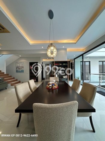 Ready to Use! Premium House LT 364m2 Desain Elegan di Mega Kuningan Ready to Use! Premium House LT 364m2 Desain Elegan di Mega Kuningan