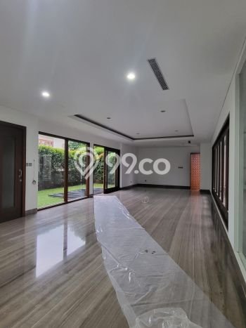 Rumah Luxury Modern Tanpa Renovasi di Pondok Indah Jakarta Selatan Rumah Luxury Modern Tanpa Renovasi di Pondok Indah Jakarta Selatan
