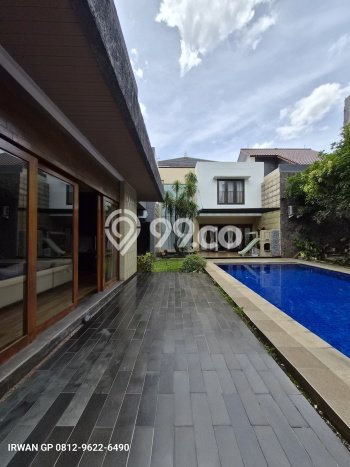 For Sale! Premium House LT 700m2 Desain Elegan di TB Simatupang For Sale! Premium House LT 700m2 Desain Elegan di TB Simatupang