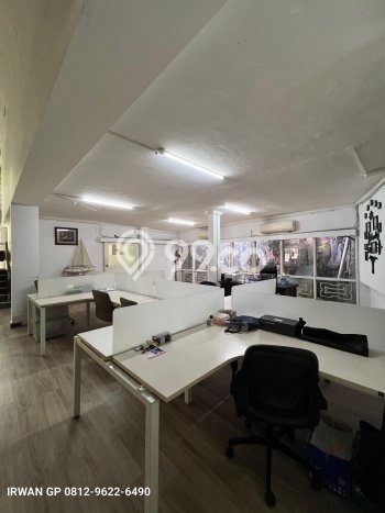 Kantor Dijual di Jakarta Selatan LT 1165m2 & LB 452m2 Lokasi Terbaik! Kantor Dijual di Jakarta Selatan LT 1165m2 & LB 452m2 Lokasi Terbaik!