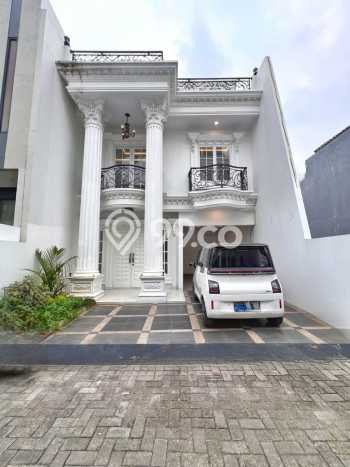 Siap Huni Rumah Mewah 4 Kamar di Jagakarsa Dekat ke Mana Saja Siap Huni Rumah Mewah 4 Kamar di Jagakarsa Dekat ke Mana Saja