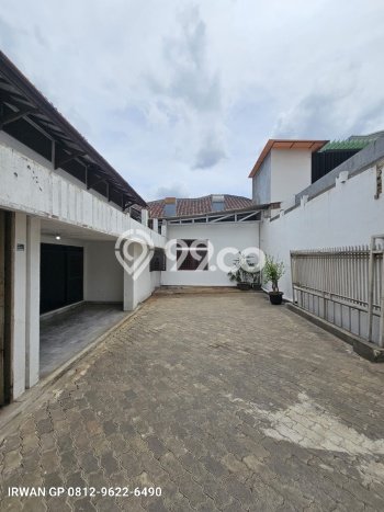 Dijual Rumah Mewah Elegan Dengan View Cantik di Senayan, Jakarta Selatan Dijual Rumah Mewah Elegan Dengan View Cantik di Senayan, Jakarta Selatan