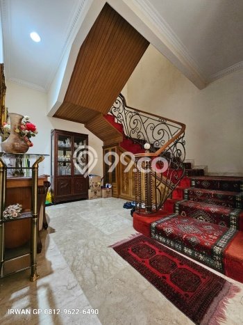 Rumah Mewah LB 650m2 Siap Pakai Desain Elegan di Cipete, Jakarta Selatan Rumah Mewah LB 650m2 Siap Pakai Desain Elegan di Cipete, Jakarta Selatan