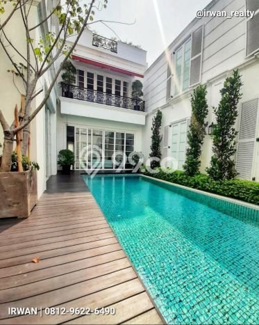 Siap Huni Rumah Mewah 7 Kamar di Menteng Dekat ke Mana Saja Siap Huni Rumah Mewah 7 Kamar di Menteng Dekat ke Mana Saja