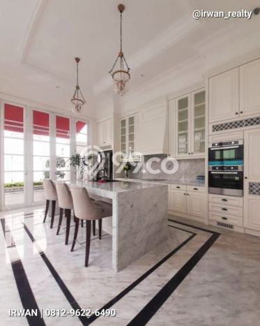 Siap Huni Rumah Mewah 7 Kamar di Menteng Dekat ke Mana Saja Siap Huni Rumah Mewah 7 Kamar di Menteng Dekat ke Mana Saja