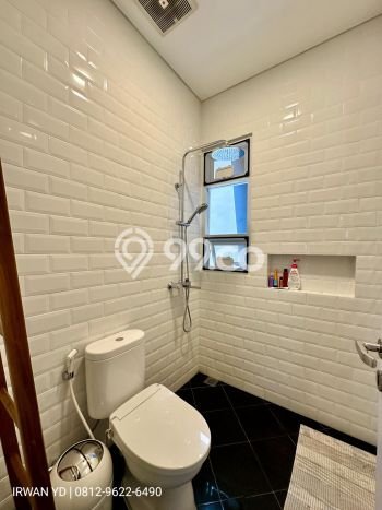 Hunian Mewah LB 221m2 Siap Huni Desain Elegan di Ampera, Jakarta Selatan Hunian Mewah LB 221m2 Siap Huni Desain Elegan di Ampera, Jakarta Selatan