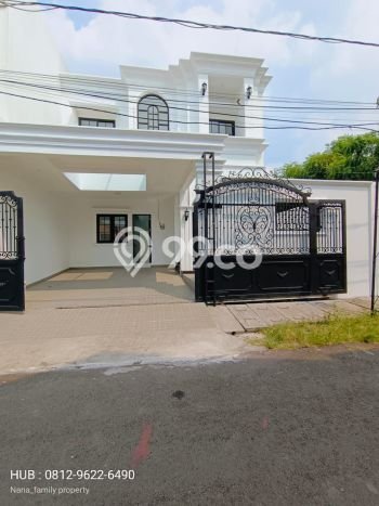 Ready to Use! Luxury House LT 210m2 Desain Modern di Joglo Ready to Use! Luxury House LT 210m2 Desain Modern di Joglo
