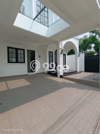 Ready to Use! Luxury House LT 210m2 Desain Modern di Joglo Ready to Use! Luxury House LT 210m2 Desain Modern di Joglo