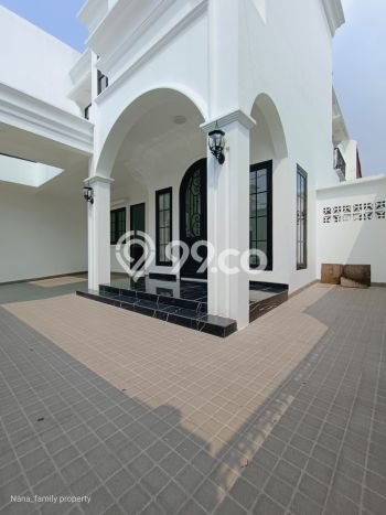 Ready to Use! Luxury House LT 210m2 Desain Modern di Joglo Ready to Use! Luxury House LT 210m2 Desain Modern di Joglo