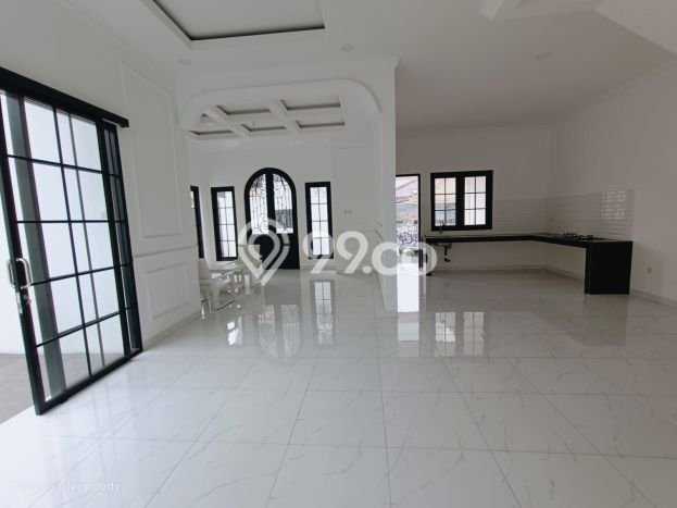 Ready to Use! Luxury House LT 210m2 Desain Modern di Joglo Ready to Use! Luxury House LT 210m2 Desain Modern di Joglo