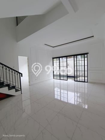 Ready to Use! Luxury House LT 210m2 Desain Modern di Joglo Ready to Use! Luxury House LT 210m2 Desain Modern di Joglo