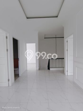 Ready to Use! Luxury House LT 210m2 Desain Modern di Joglo Ready to Use! Luxury House LT 210m2 Desain Modern di Joglo
