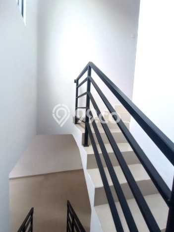 For Sale Rumah 3 Kamar Lokasi Ideal Bagus dan Strategis di Ciputat For Sale Rumah 3 Kamar Lokasi Ideal Bagus dan Strategis di Ciputat