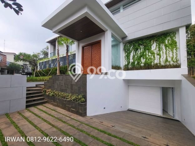 Rumah Luxury Modern Tanpa Renovasi di Pondok Indah Jakarta Selatan Rumah Luxury Modern Tanpa Renovasi di Pondok Indah Jakarta Selatan