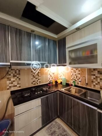 Rumah Elit LB 180m2 Siap Pakai Desain Elegan di Senayan, Jakarta Selatan Rumah Elit LB 180m2 Siap Pakai Desain Elegan di Senayan, Jakarta Selatan