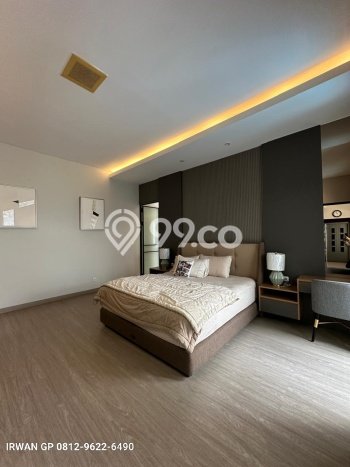 Ready to Use! Premium House LT 364m2 Desain Elegan di Mega Kuningan Ready to Use! Premium House LT 364m2 Desain Elegan di Mega Kuningan