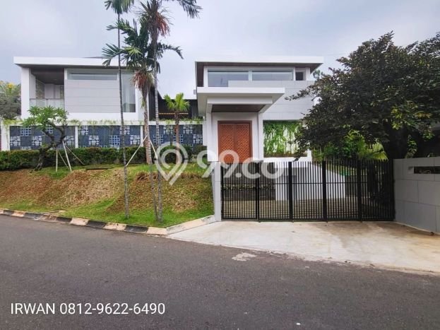 Rumah Luxury Modern Tanpa Renovasi di Pondok Indah Jakarta Selatan Rumah Luxury Modern Tanpa Renovasi di Pondok Indah Jakarta Selatan