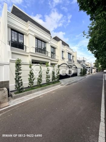 Dijual Rumah Mewah Exclusive di Cempaka Putih, Jakarta Pusat Dijual Rumah Mewah Exclusive di Cempaka Putih, Jakarta Pusat