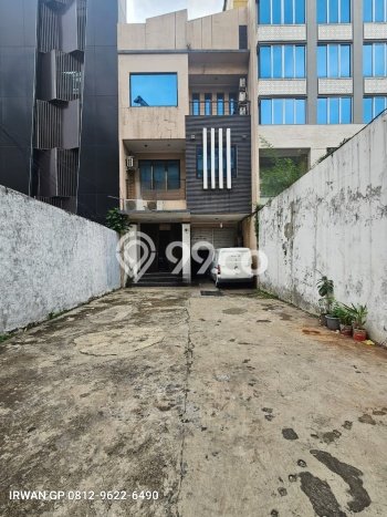 Area Ramai! Kantor Dijual di Menteng untuk Bisnis Luas Bangunan 400m2 Area Ramai! Kantor Dijual di Menteng untuk Bisnis Luas Bangunan 400m2