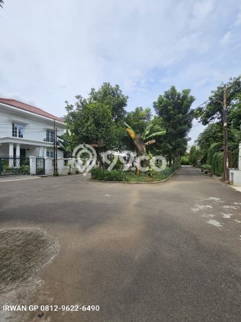 Dijual Rumah Mewah Elegan Dengan View Cantik di Senayan, Jakarta Selatan Dijual Rumah Mewah Elegan Dengan View Cantik di Senayan, Jakarta Selatan