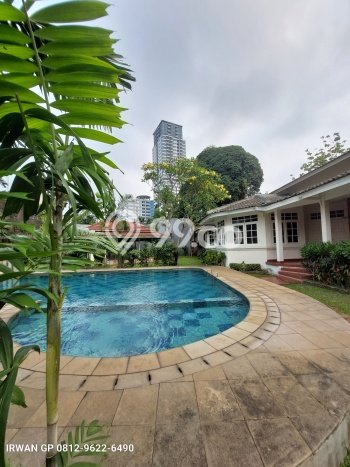 Ready to Use! Premium House LT 1816m2 Desain Elegan di Sudirman Ready to Use! Premium House LT 1816m2 Desain Elegan di Sudirman